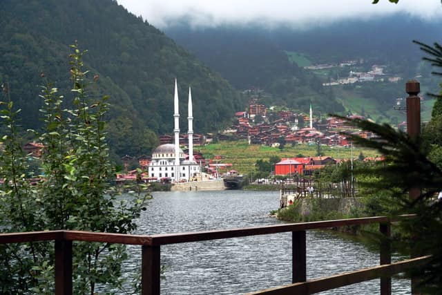 Sultan Murat Yaylası ve Uzungöl Özel Turu