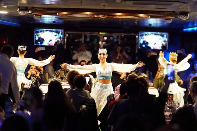 İstanbul: Akşam Yemekli Boğaz Tekne Turu
