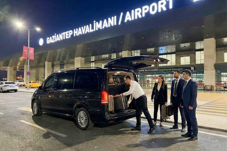 Gaziantep Airport: Private Transfer to Central Hotels