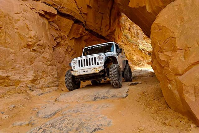Göreme Çıkışlı Kapadokya 4x4 Jeep Safari Turu