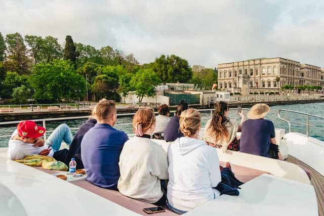 Istanbul Bosphorus Sunset Yacht Cruise