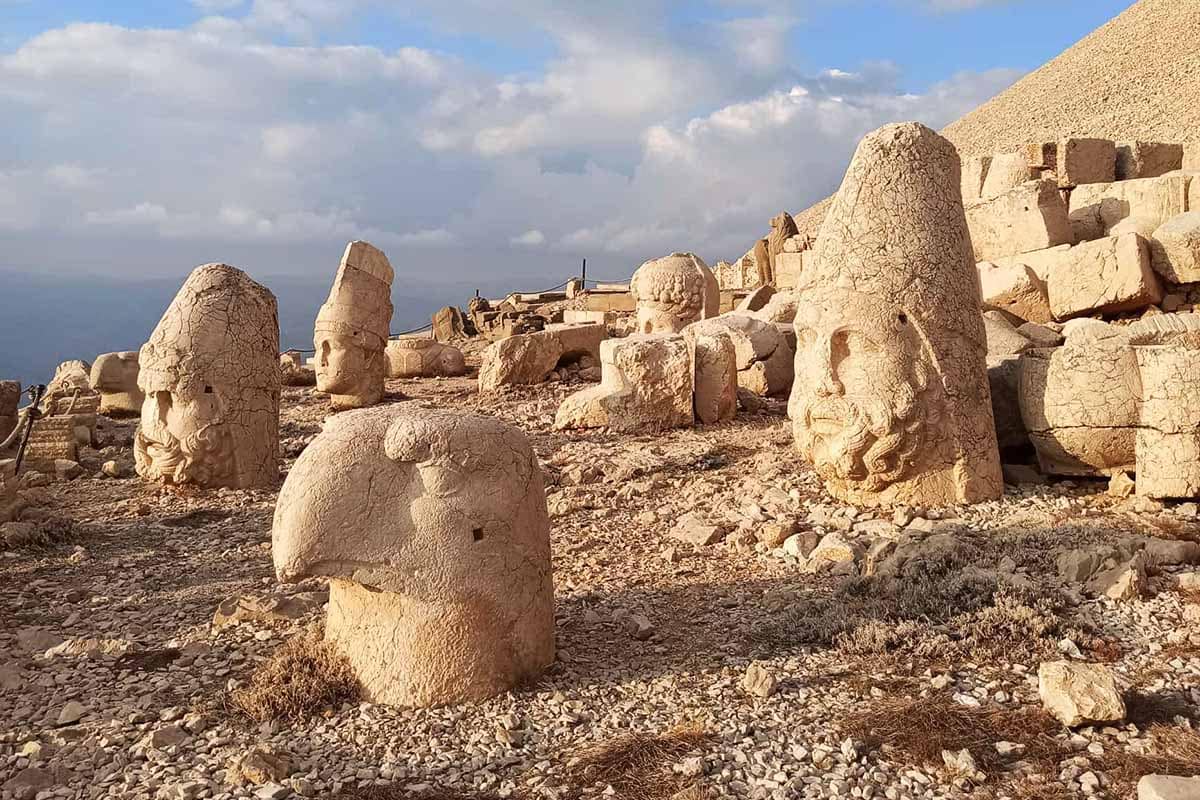Adıyaman: Nemrut Dağı Gün Batımı veya Gün Doğumu Turu